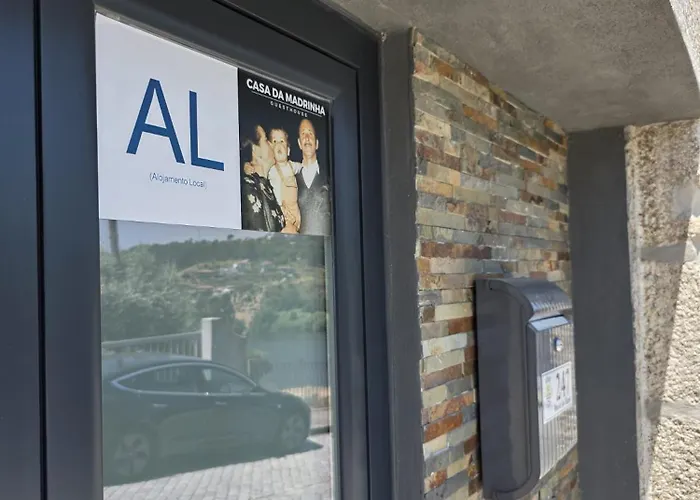 Feriehus Douro Valley - Casa Do Padrinho Escamarao