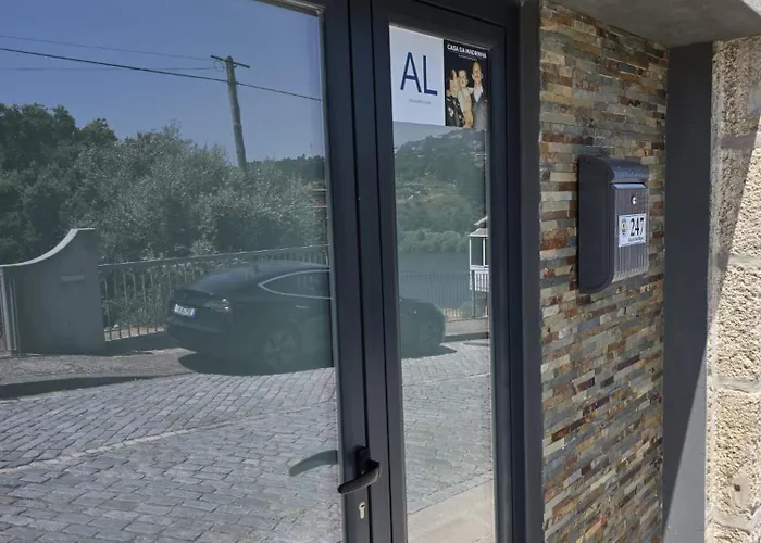 Douro Valley - Casa Do Padrinho * Escamarao